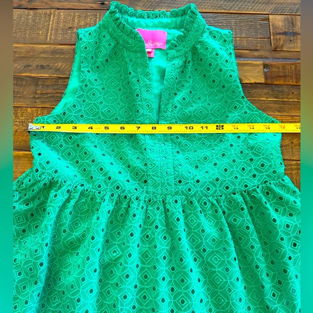 Lilly Pulitzer Novella Green Eyelet Swing Dress Size XXS Pockets! - Picture 5 of 7